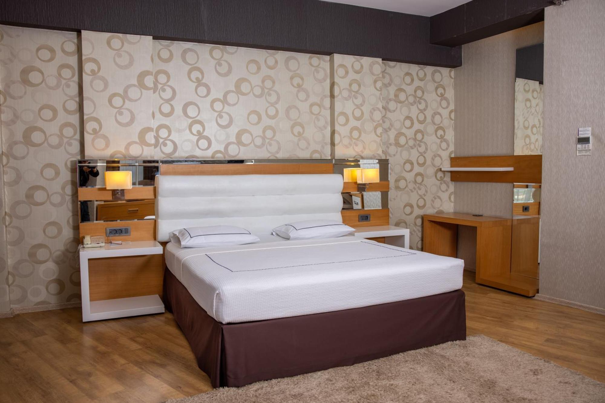 Anemon Grand Adana Otel Kültér fotó